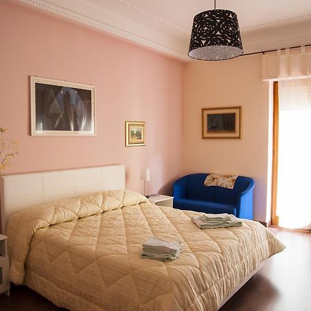 Alma B&B Crotone Eksteriør billede