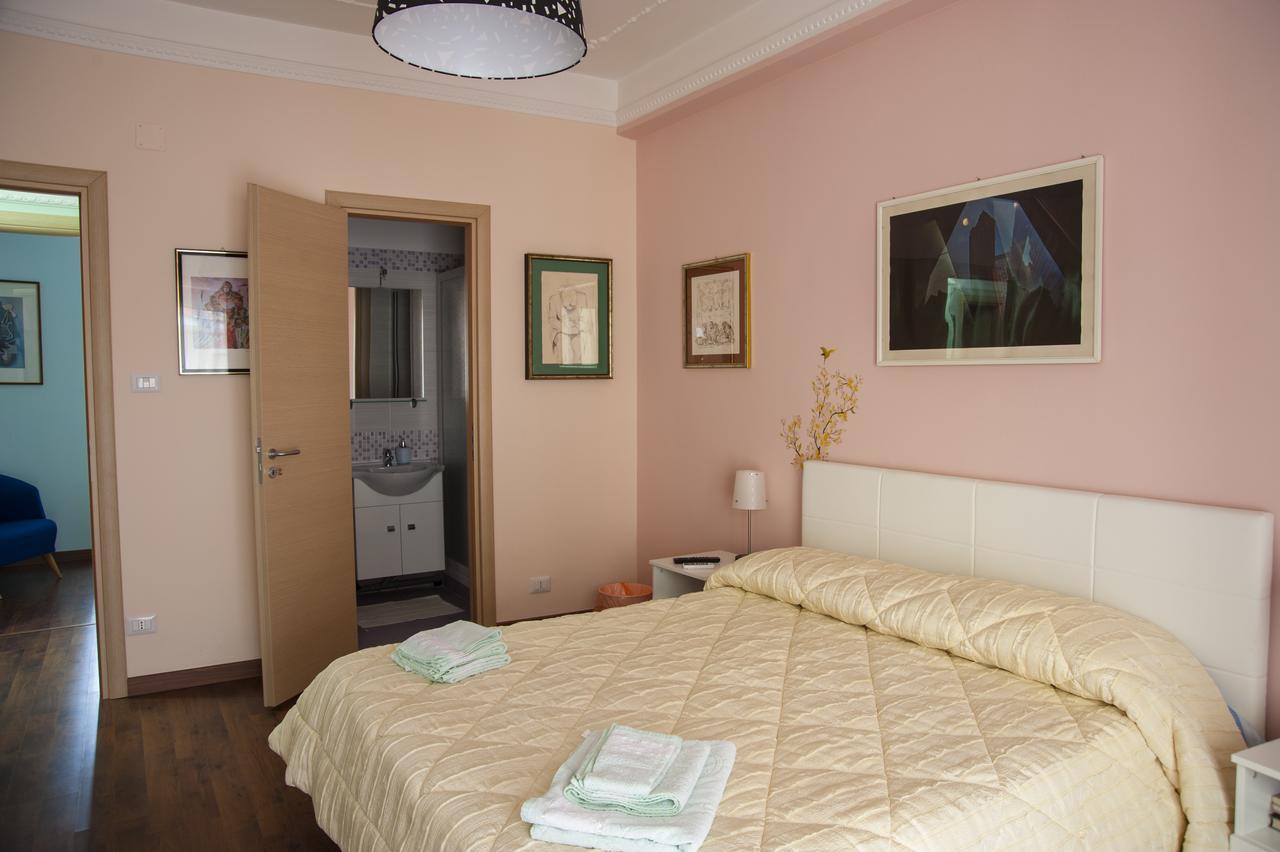 Alma B&B Crotone Eksteriør billede