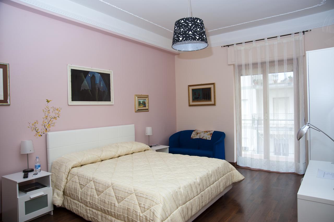 Alma B&B Crotone Eksteriør billede